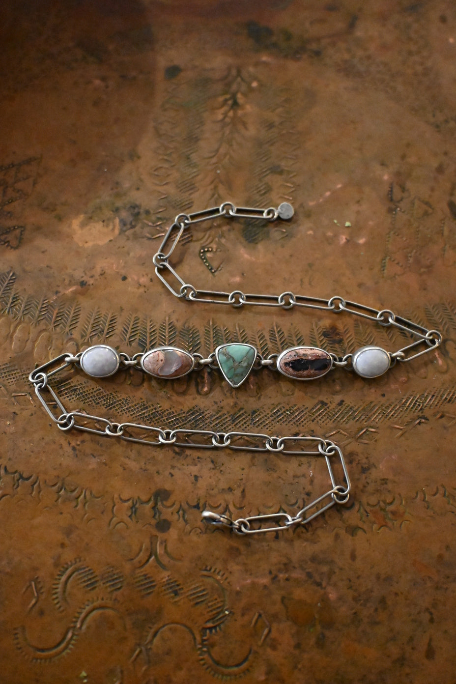 Alba Choker