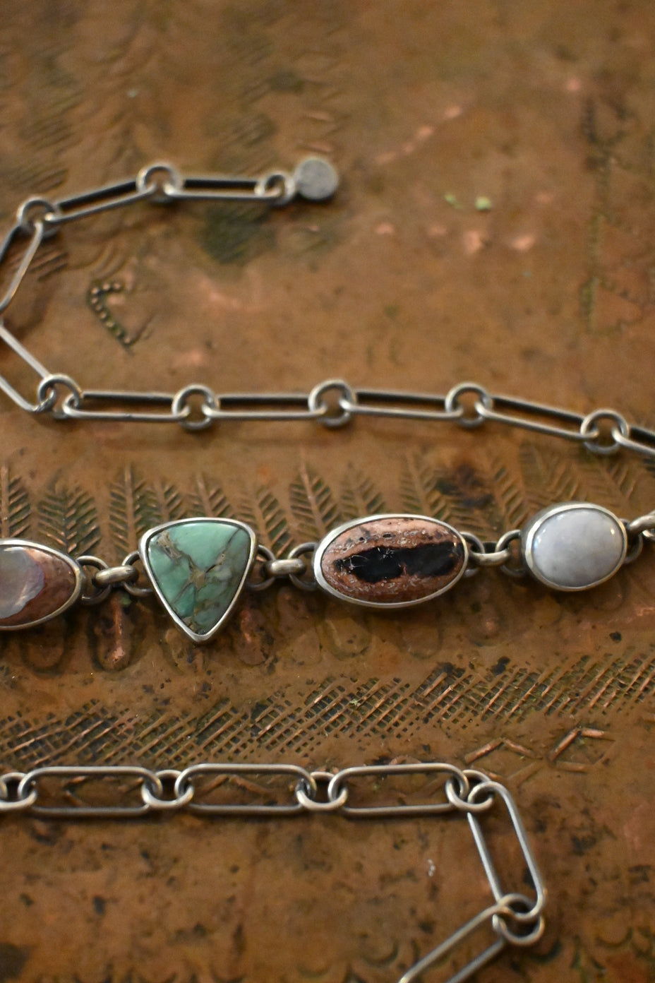 Alba Choker
