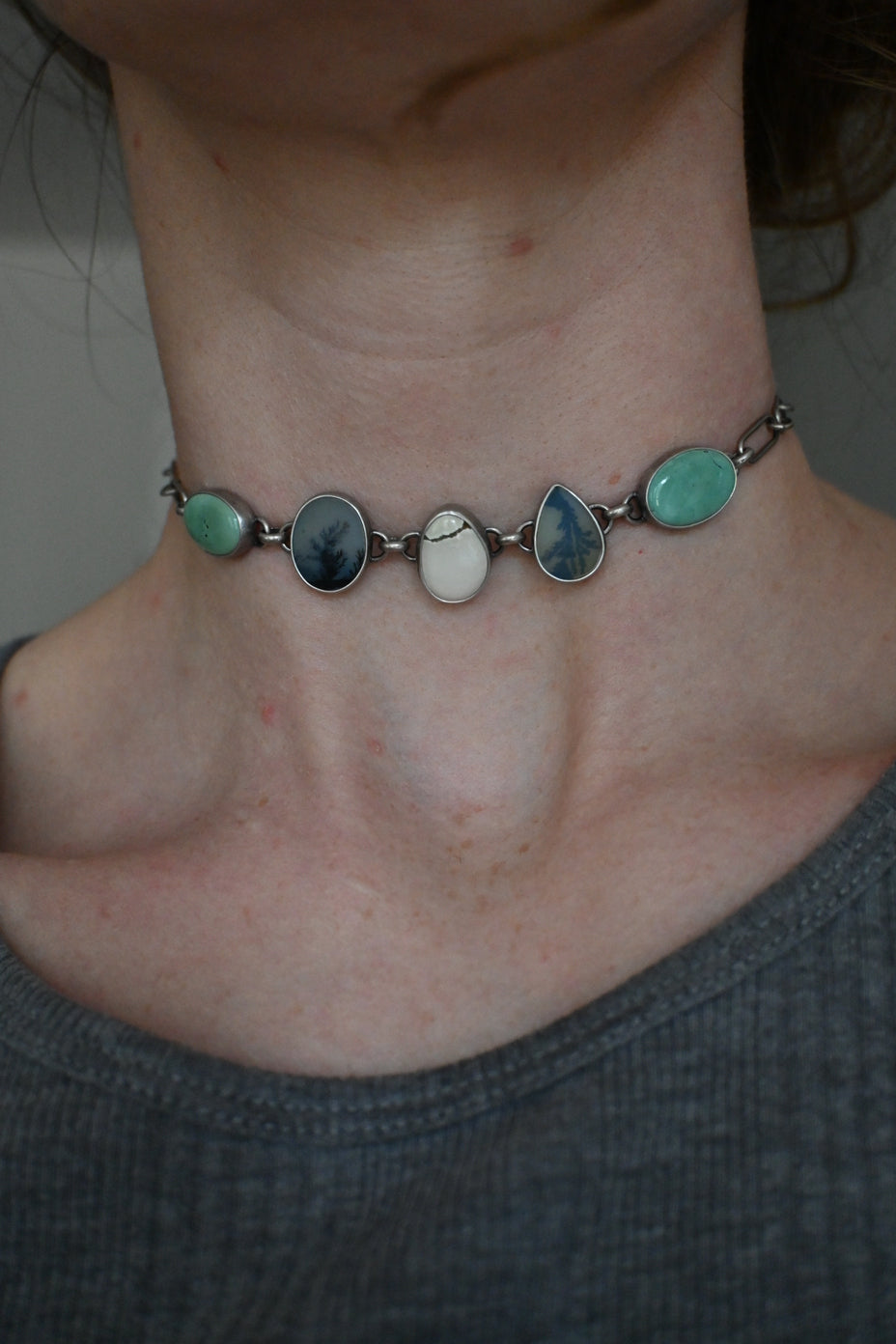 Elm Choker