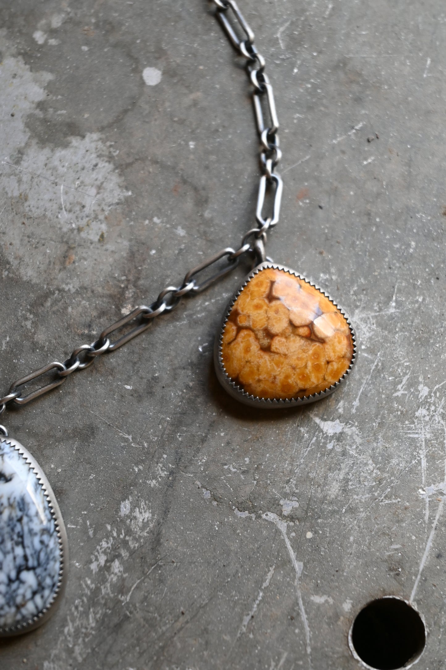 Three Seasons Choker