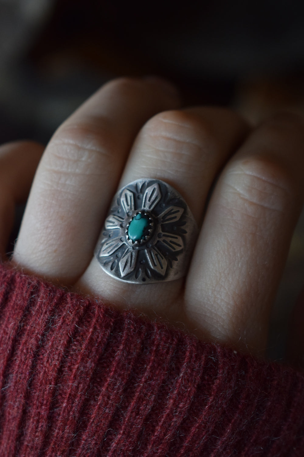 Snow Ray Saddle Ring