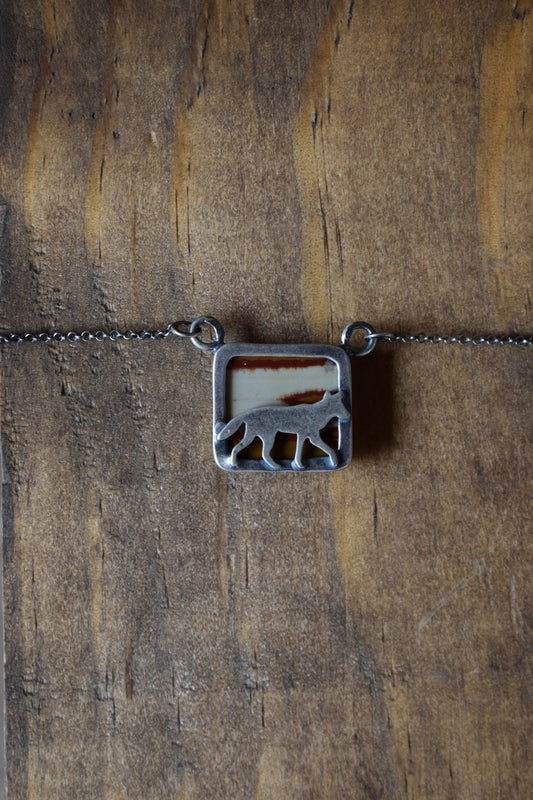 Roamer Necklace