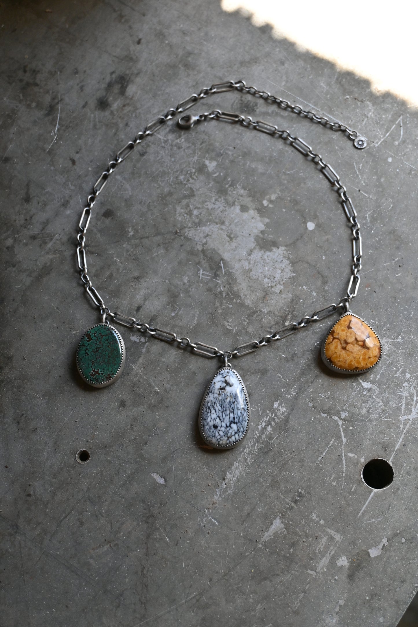 Three Seasons Choker