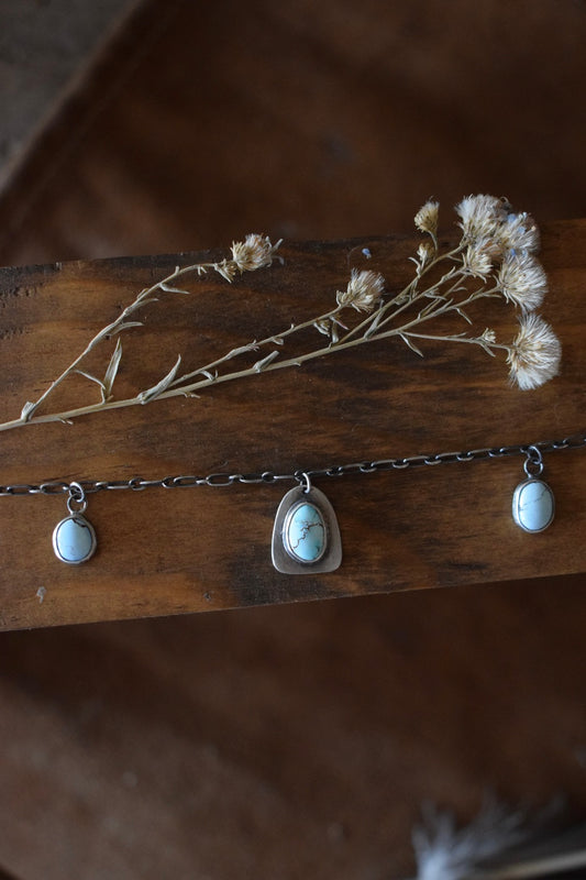 Arch Choker